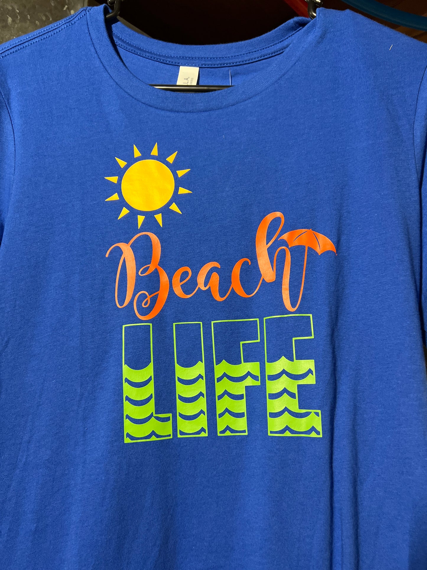 Beach life tee